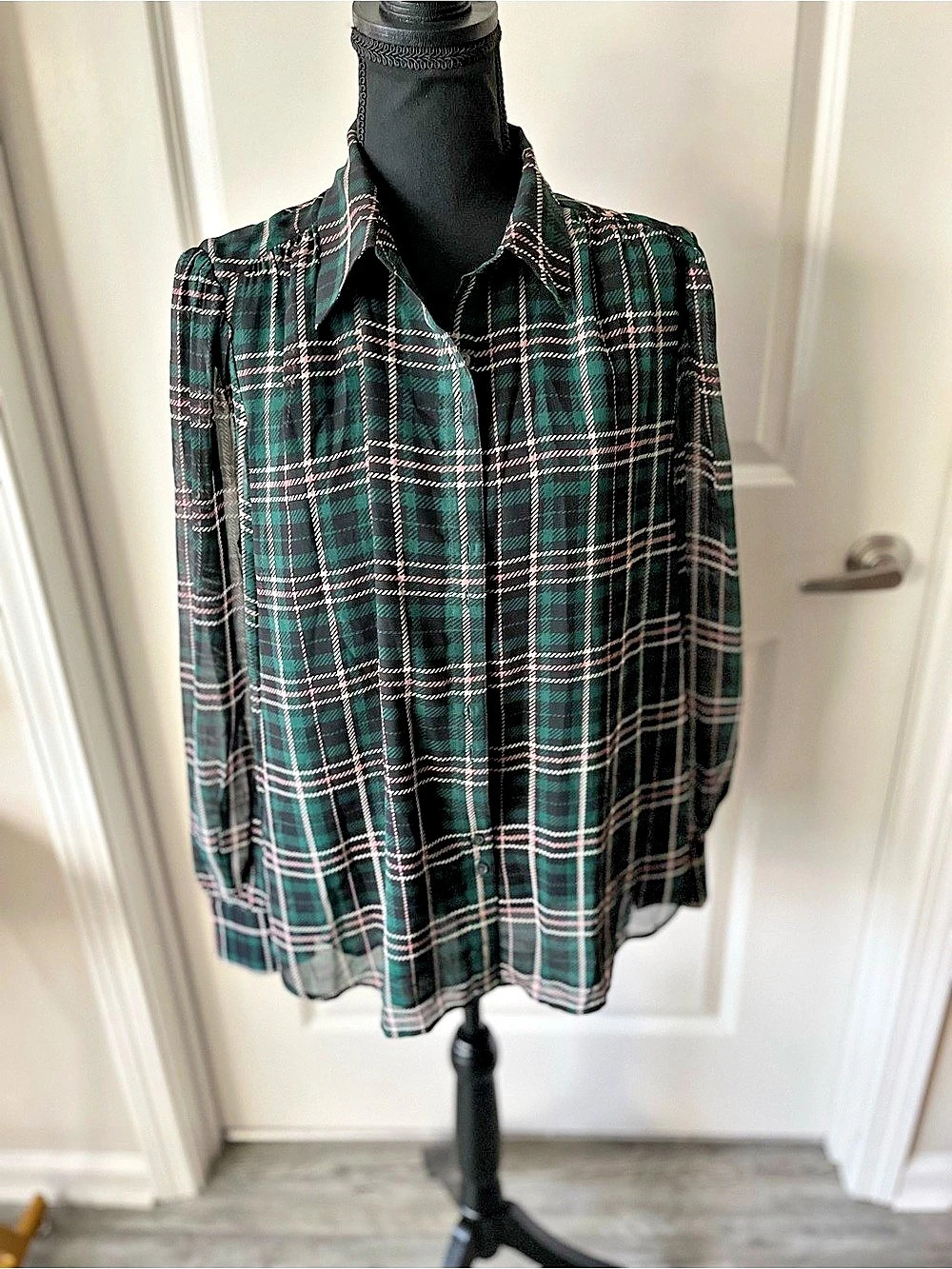 Ann Taylor Plaid Button Down Blouse in Green & Black Size Large NWT